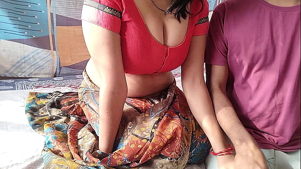 Indian Owner Lady Seduce Tenant Boy For Sex, Desi Bhabhi XXX Fuck while Her Hubby Not Home